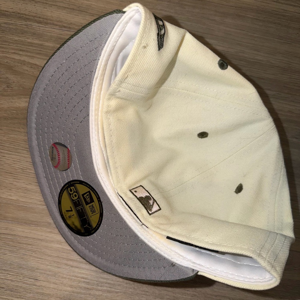 New Era Dodgers Cap - Picture 6 of 6